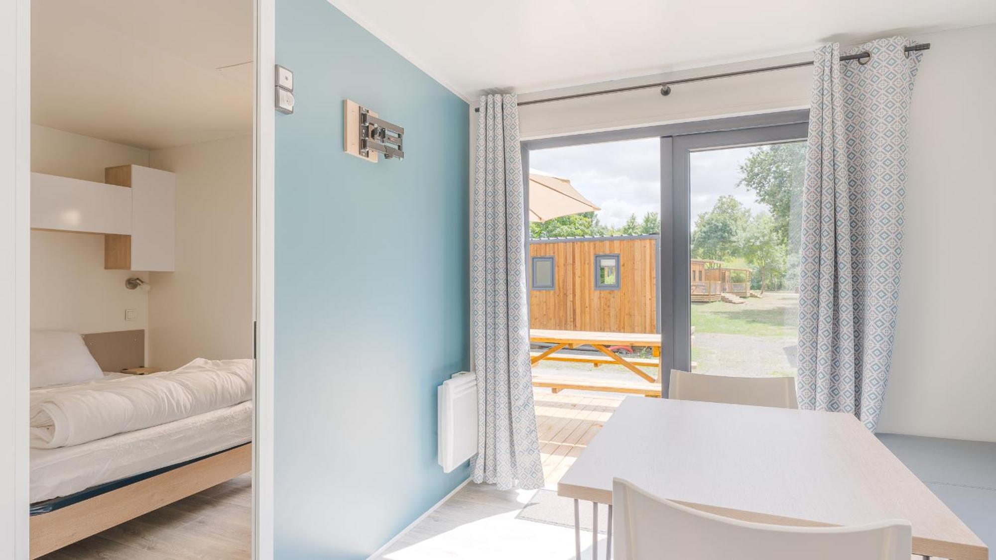 Camping Saint Michel Courtils Habitación foto